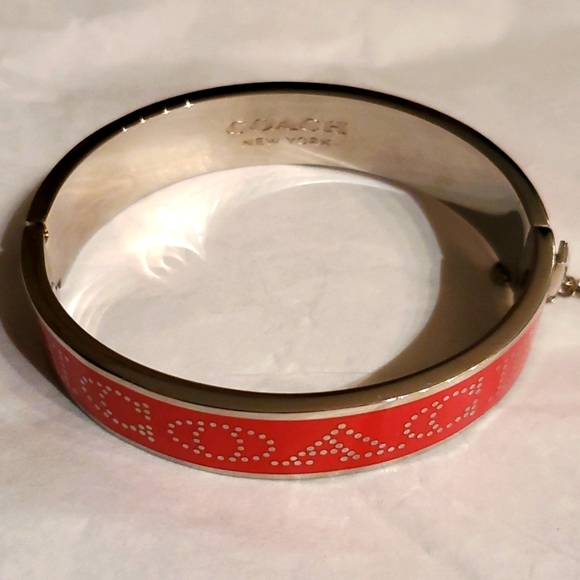 Coach silver/red bangle